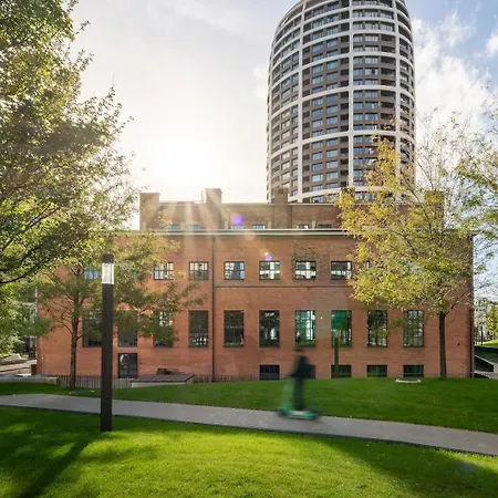 Sky Park Deluxe - Castle View - Free Parking Apartament *