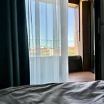 Sky Park Deluxe - Castle View - Free Parking شقة