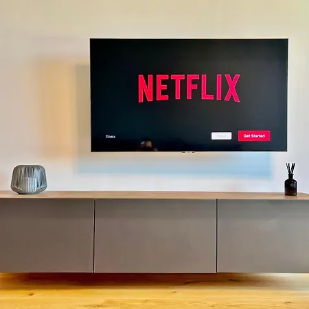 Sky Park Deluxe - Castle View - Free Parking *